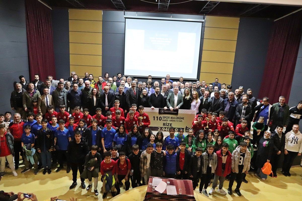 Rize’de Amatör spor kulüplerine yardım programı gerçekleştirildi