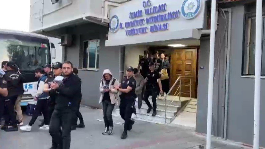 3 milyar liralık İzmirim Kart dolandırıcılığında şüpheliler adliyede
