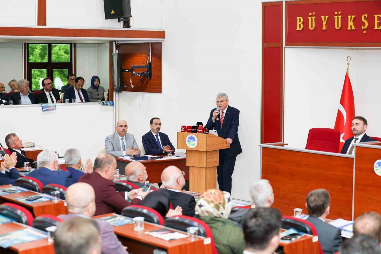 Başkan Yüce Tıp Merkezi müjdesini verdi