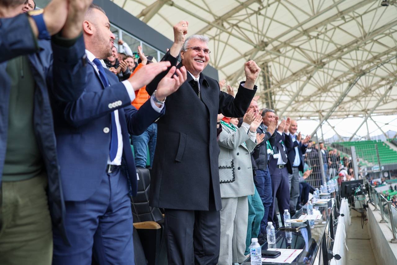 Başkan Yüce’den Sakaryaspor için şampiyonluk mesajı: