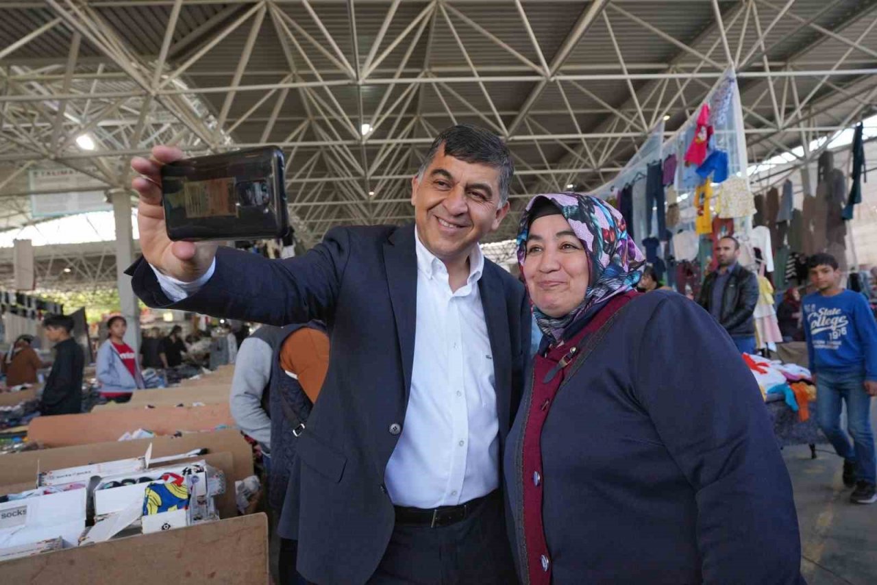 Fadıloğlu İle Gül, pazarcı esnafın sorunlarını dinledi
