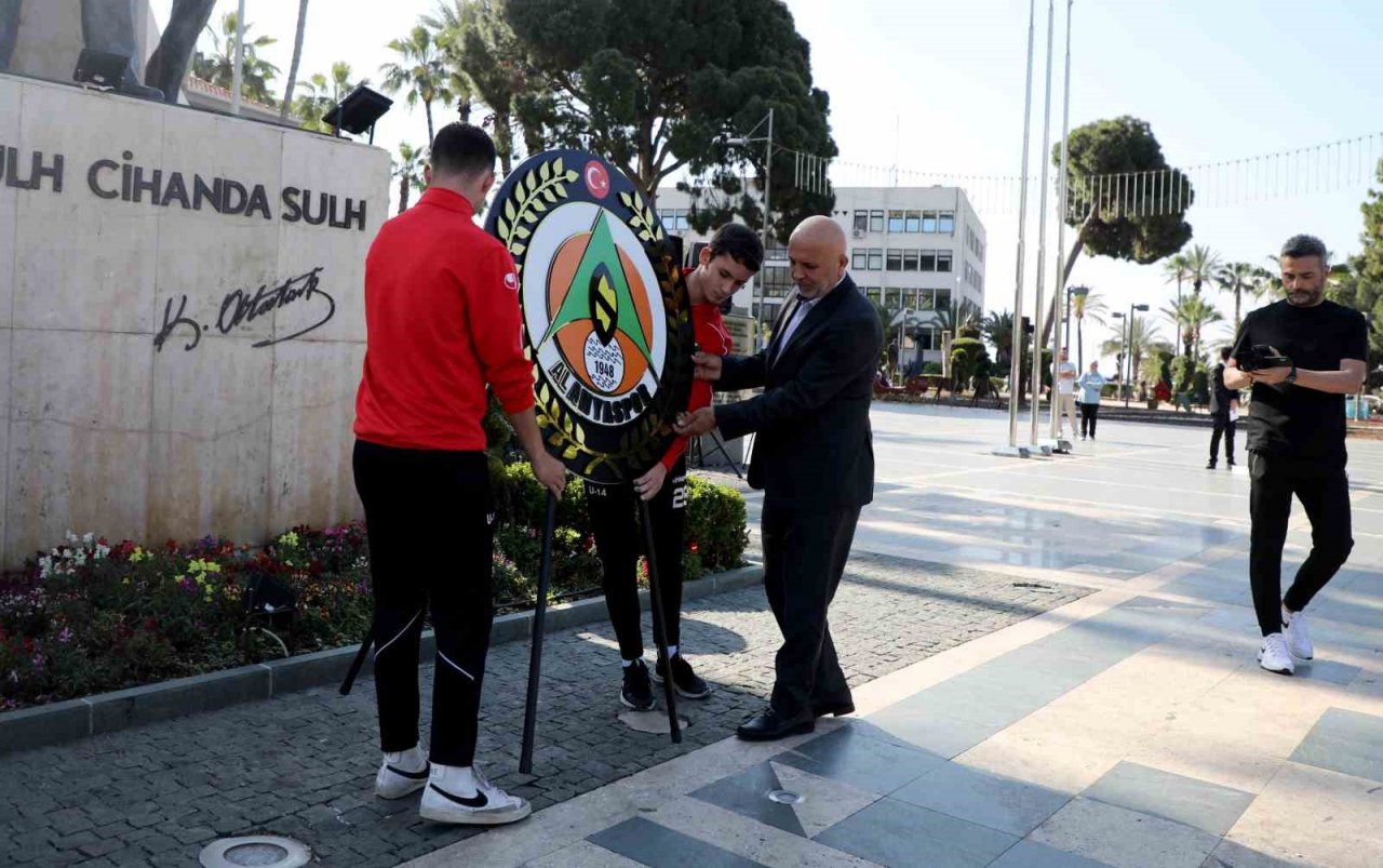 Corendon Alanyaspor 75. kuruluş yıl dönümünü kutladı