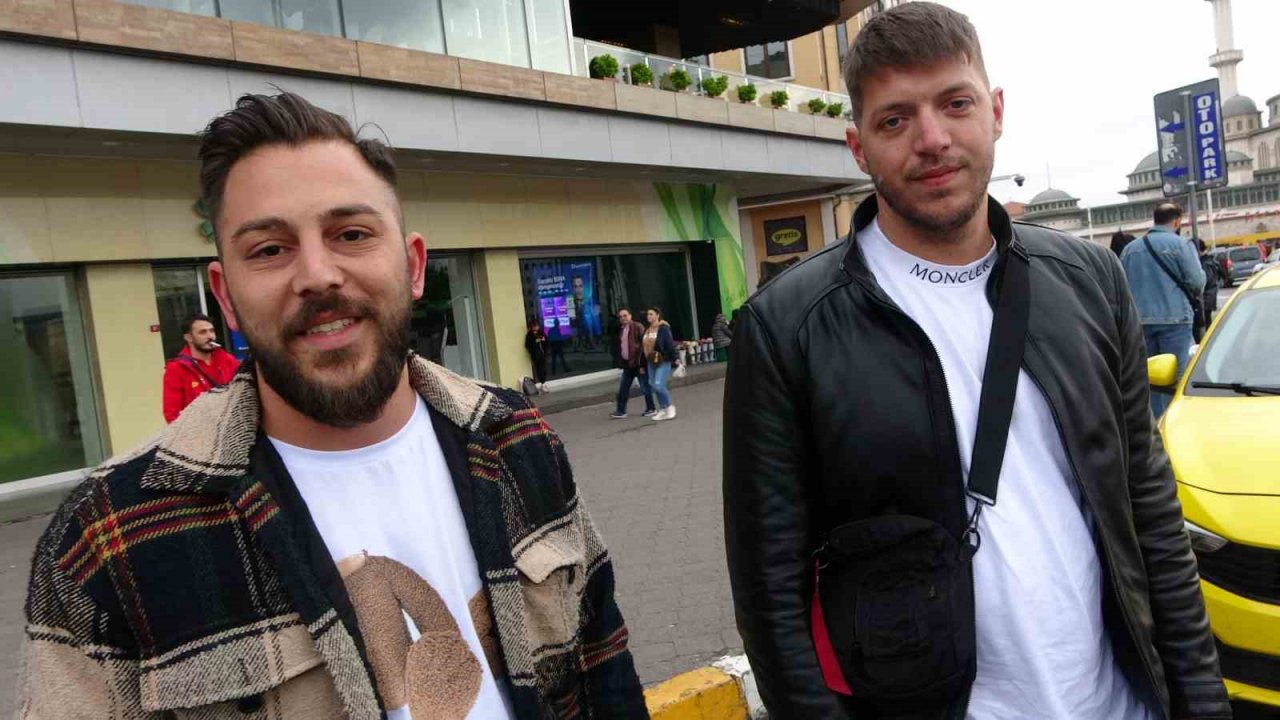 Taksi şoförü taksimetreyi açmadı turistten 2 bin 750 lira para istedi