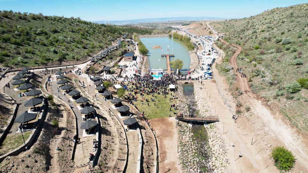 Talas’ın muhtarlarından 100. Yıl Mesire Alanı’na tam not