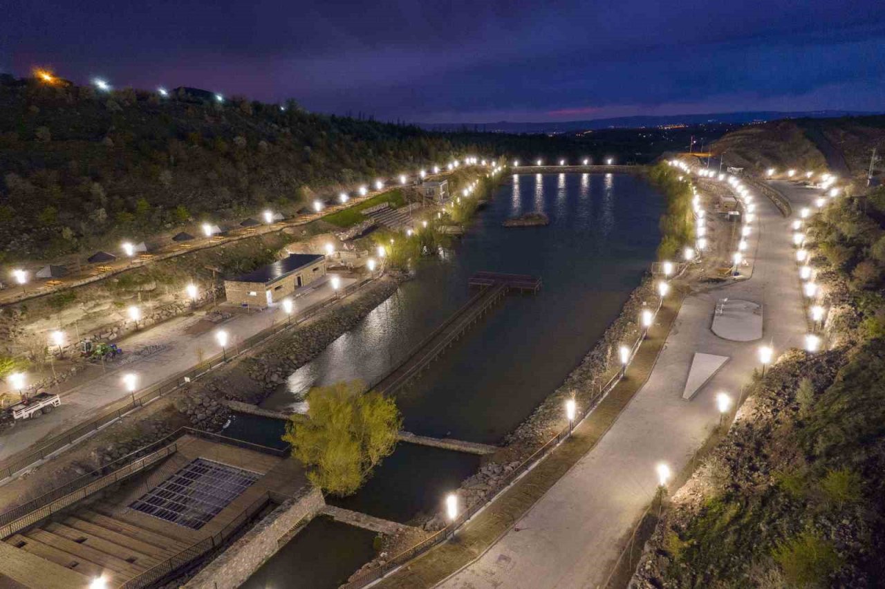 Talas’ın muhtarlarından 100. Yıl Mesire Alanı’na tam not
