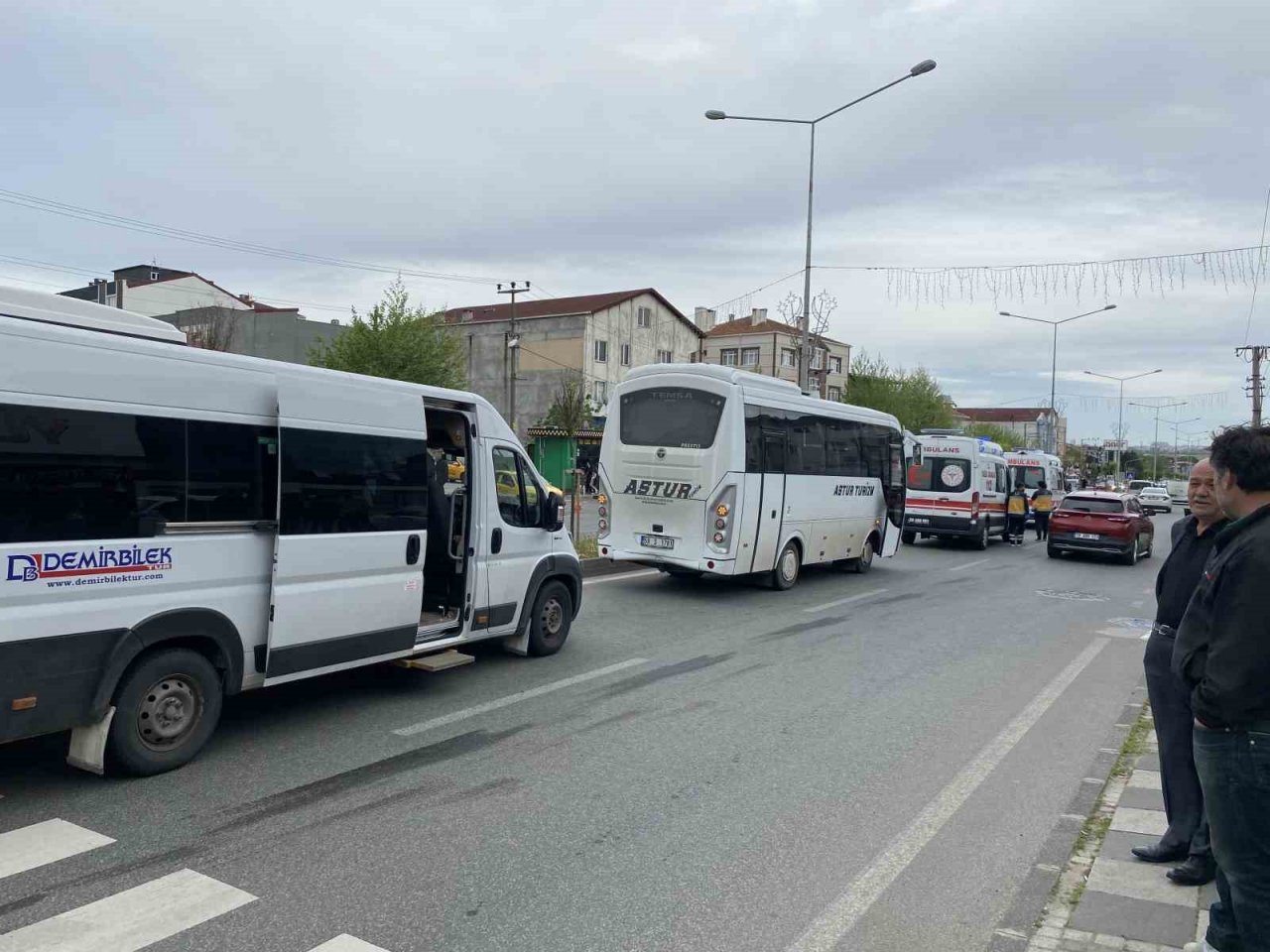 Tekirdağ’da 7 işçinin yaralandığı zincirleme kaza kameraya yansıdı