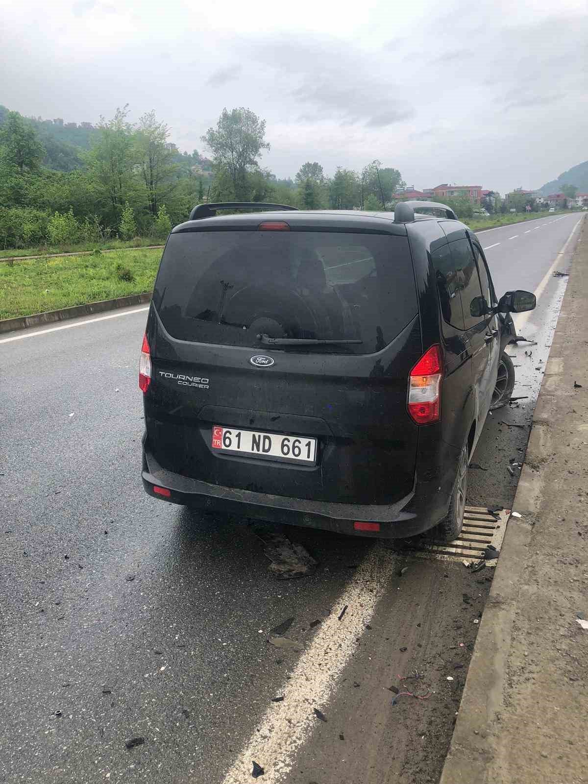 Trabzon’un Araklı ilçesinde trafik kazası: 5 yaralı