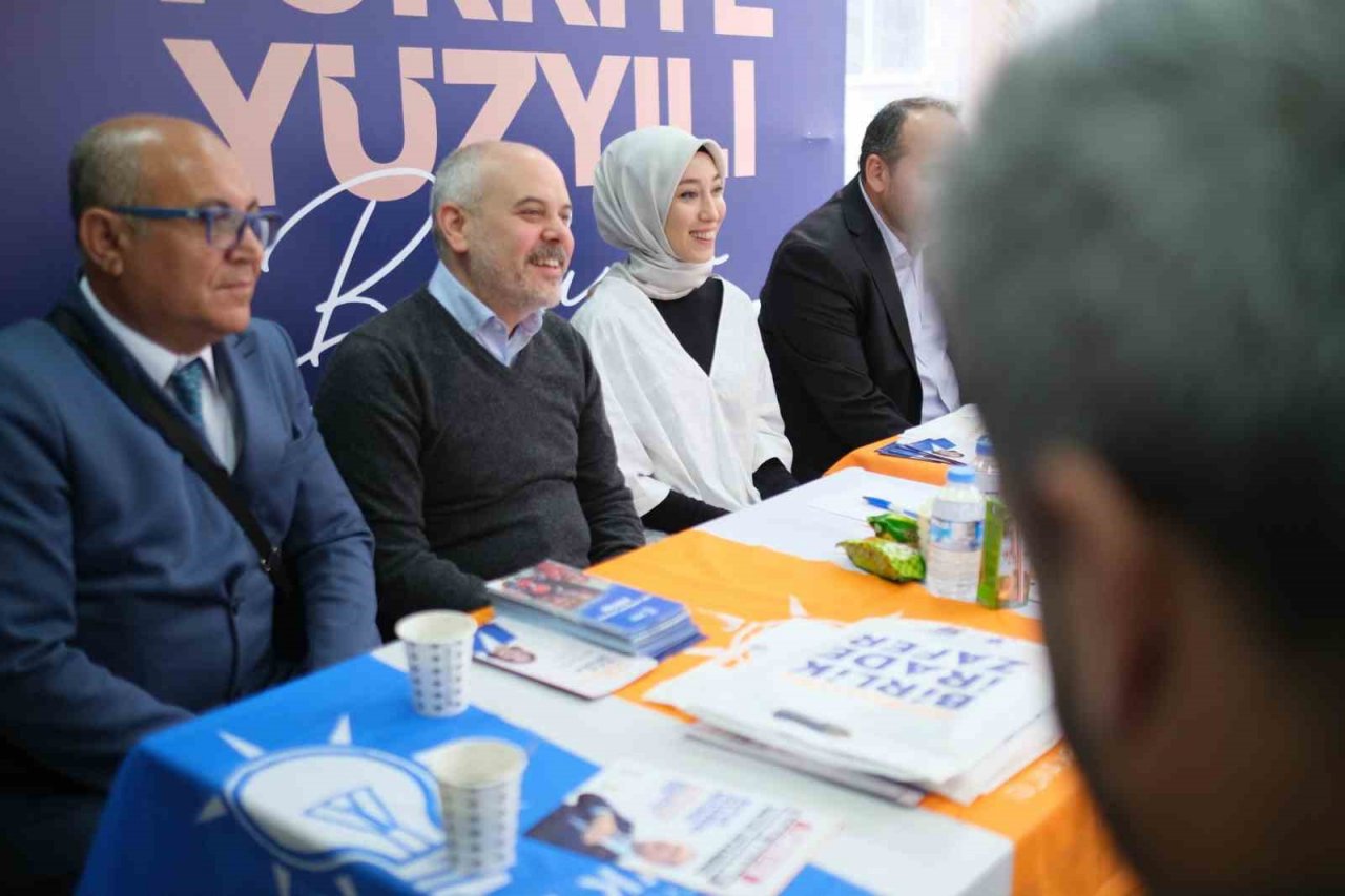 AK Parti İstanbul Milletvekili Rümeysa Kadak, “Dijital platformlar çocukların velisi, arkadaşı oluyor”
