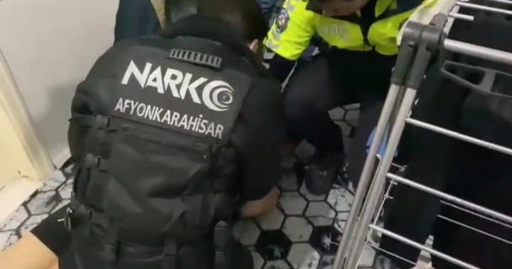 Kökünü kurutma operasyonunda 79 tutuklama