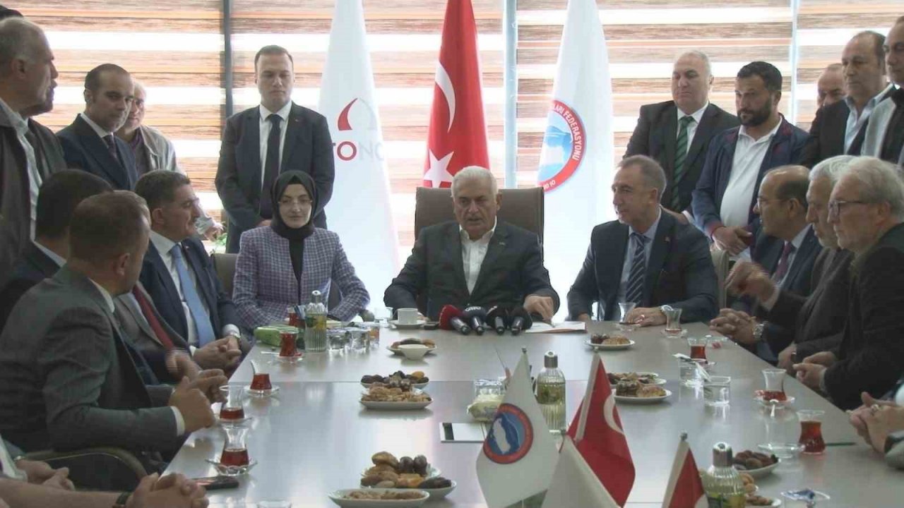 Binali Yıldırım: "HDP, PKK’nın yeşile boyanmış şekli, HDP’nin iradesi yok, irade dağda. Milletvekillerini bile dağ belirliyor"