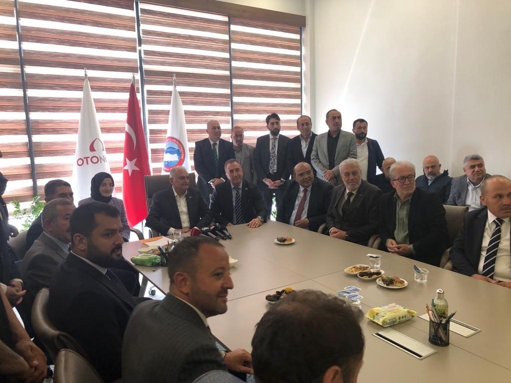 Binali Yıldırım: "HDP, PKK’nın yeşile boyanmış şekli, HDP’nin iradesi yok, irade dağda. Milletvekillerini bile dağ belirliyor"