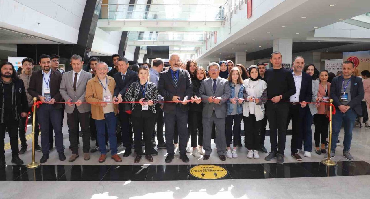 Üniversite Tanıtım ve Tercih Fuarı’na yoğun ilgi