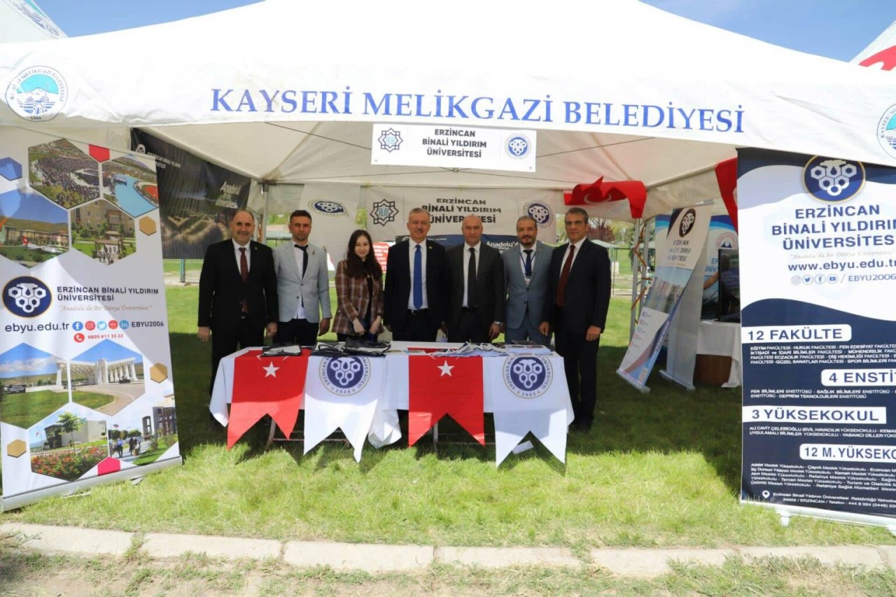 AÜB Üniversite Tanıtım ve Tercih Fuarı başladı
