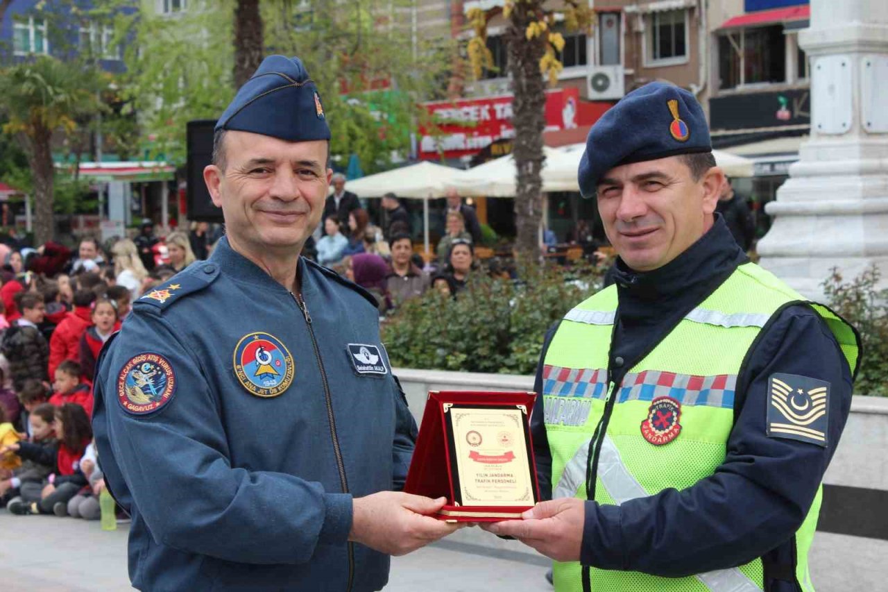 Bandırma’da trafik haftası kutlandı