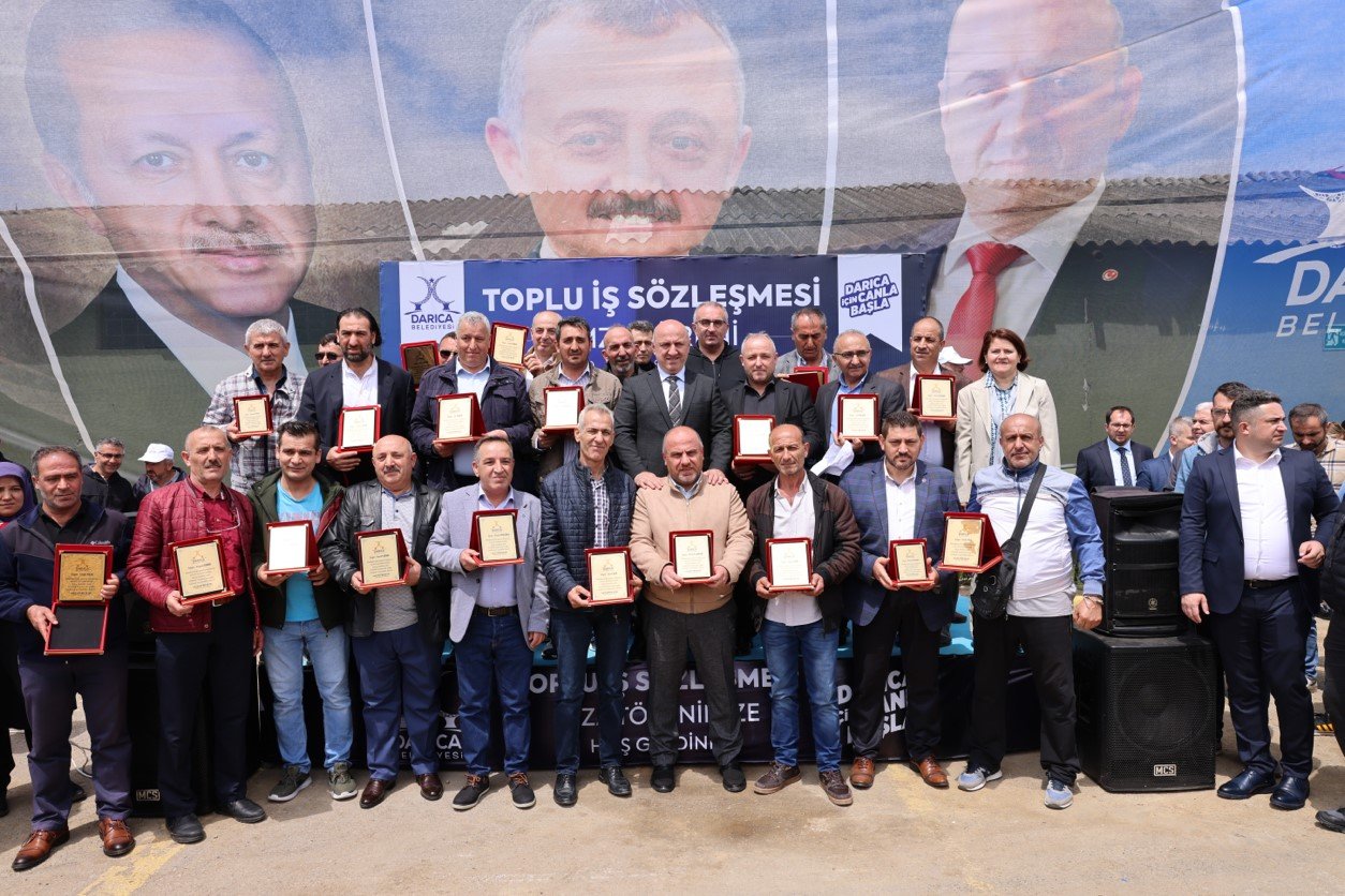 Darıca’da işçinin yüzünü güldüren sözleşme imzalandı