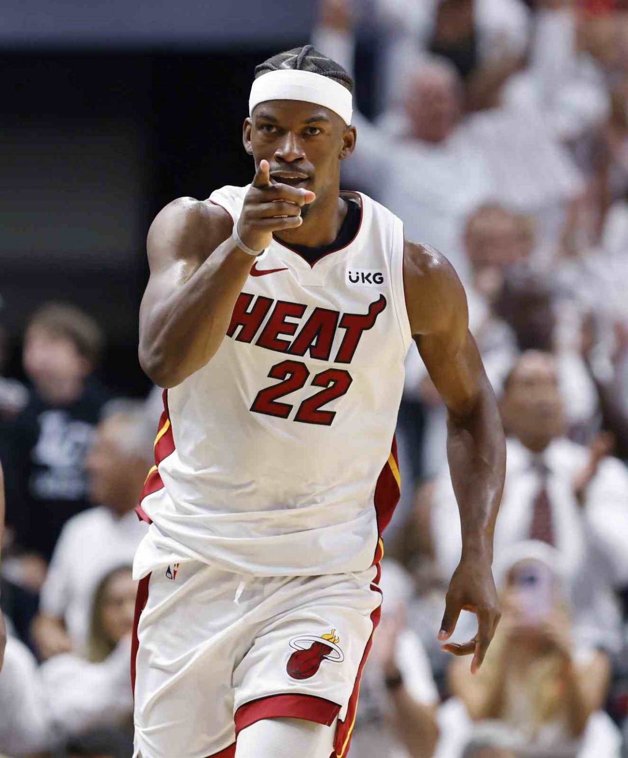 Lakers, Golden State karşısında 3-1 öne geçti