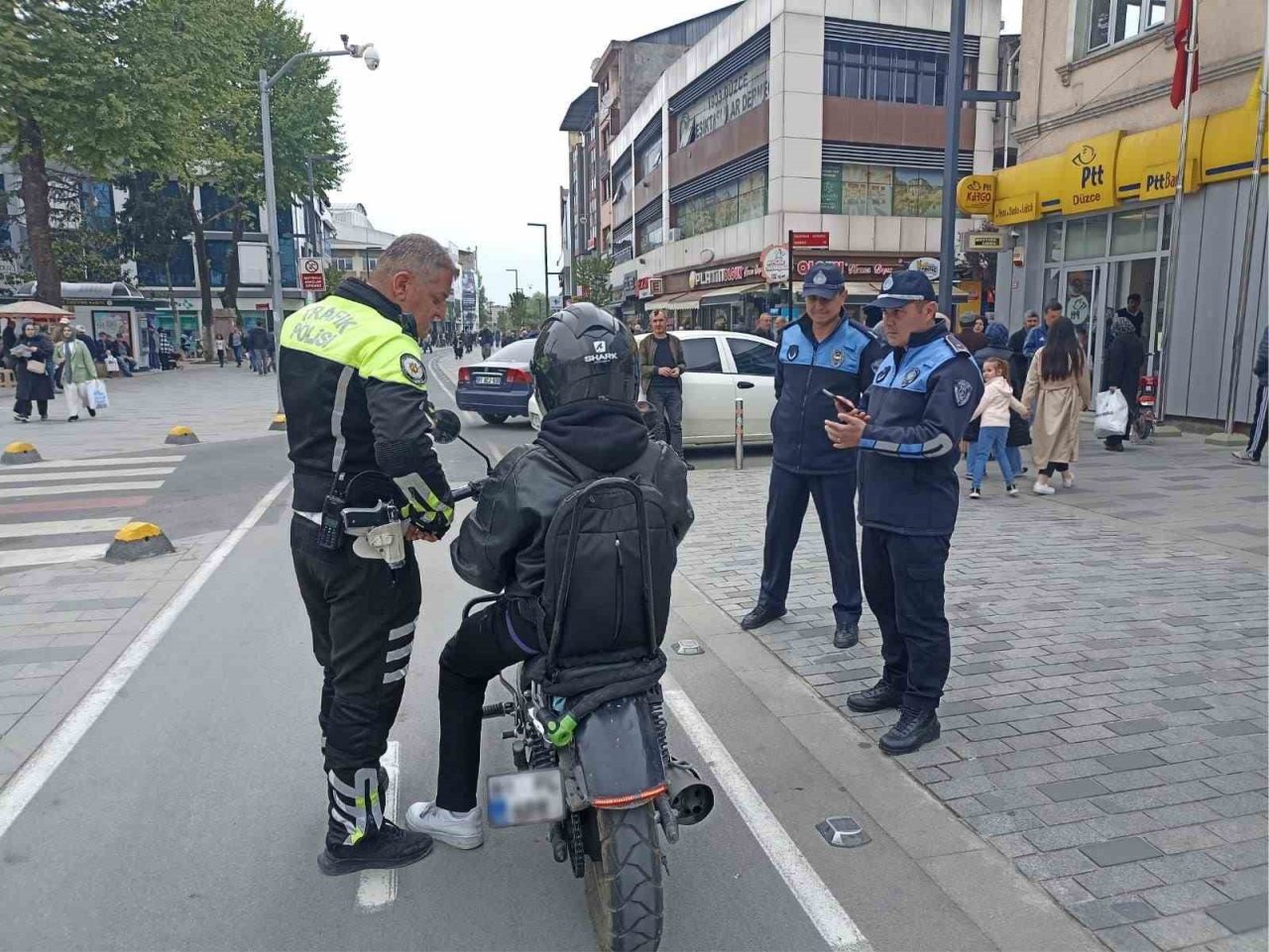 Zabıtadan motosikletlilere geçit yok