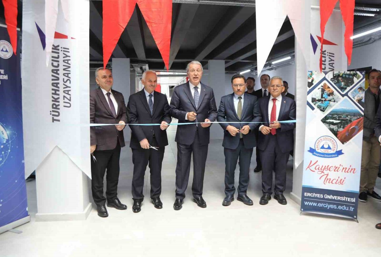 ERÜ’de TUSAŞ Uzay Bilimleri ve Uydu Teknolojileri Laboratuvarı’nın açılışı gerçekleştirildi