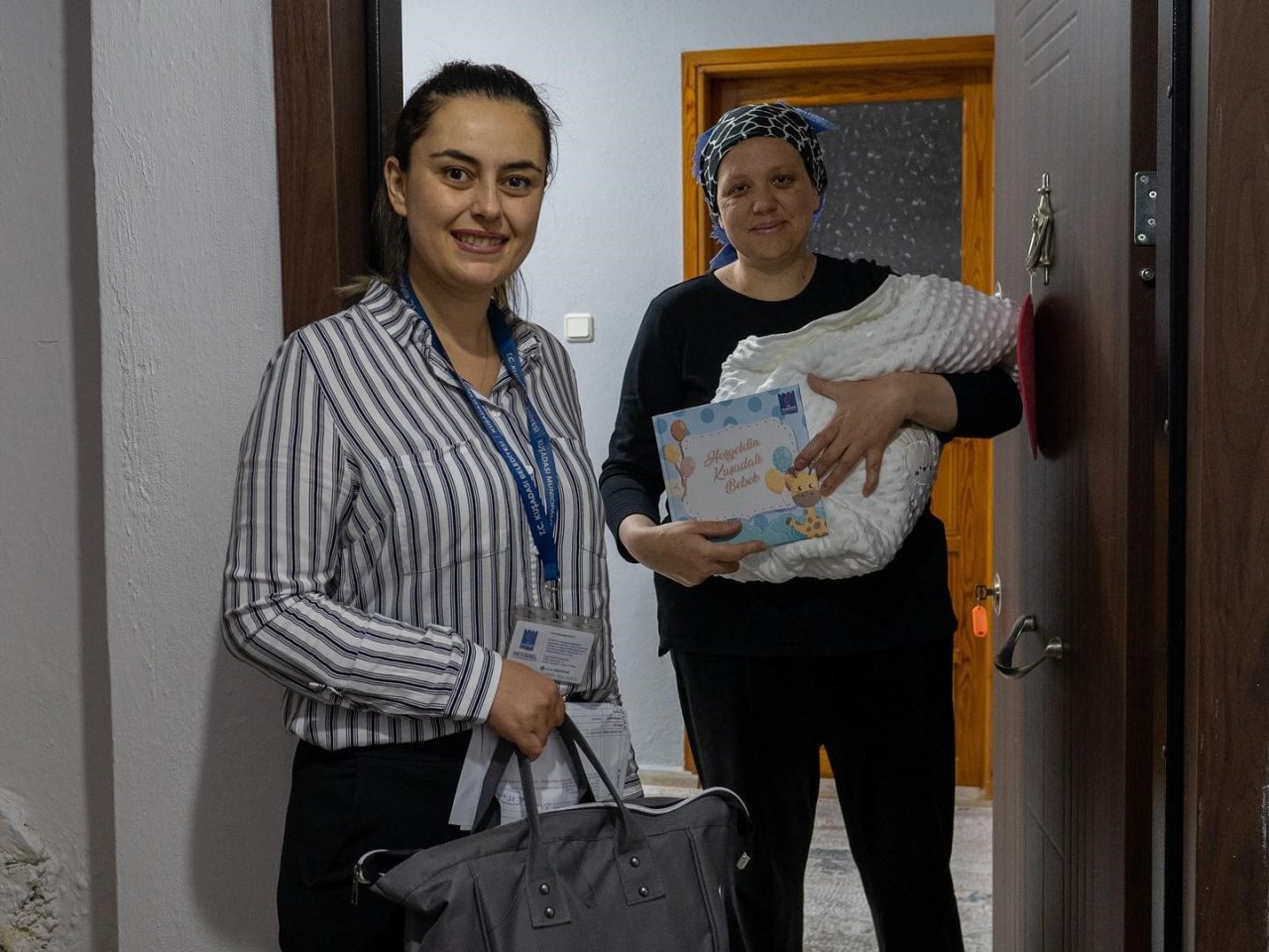 Kuşadası Belediyesi’nin "Hoş Geldin Bebek" projesi devam ediyor