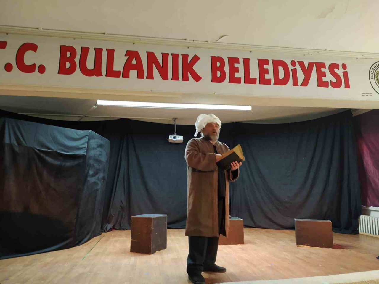 Bulanık’ta “Şahidimiz Anadolu” oyunu sahnelendi