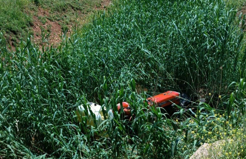 Şanlıurfa’da traktör devrildi: 1’i ağır, 2 yaralı