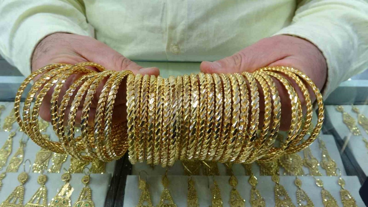 Siirt’te kuyumculardan vatandaşlara sahte altın uyarısı