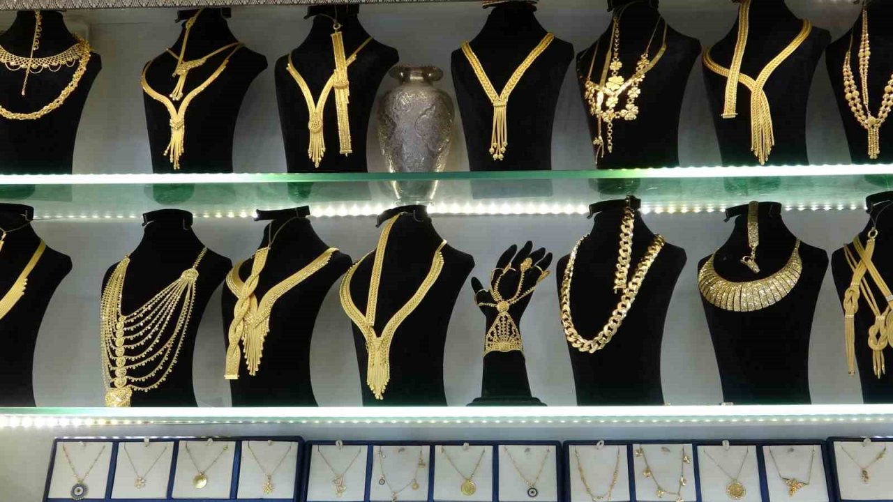 Siirt’te kuyumculardan vatandaşlara sahte altın uyarısı