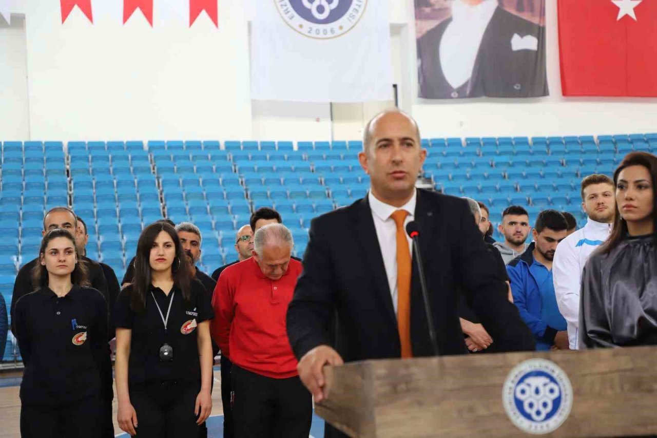 Badminton Süper Lig müsabakaları açılış programıyla başladı