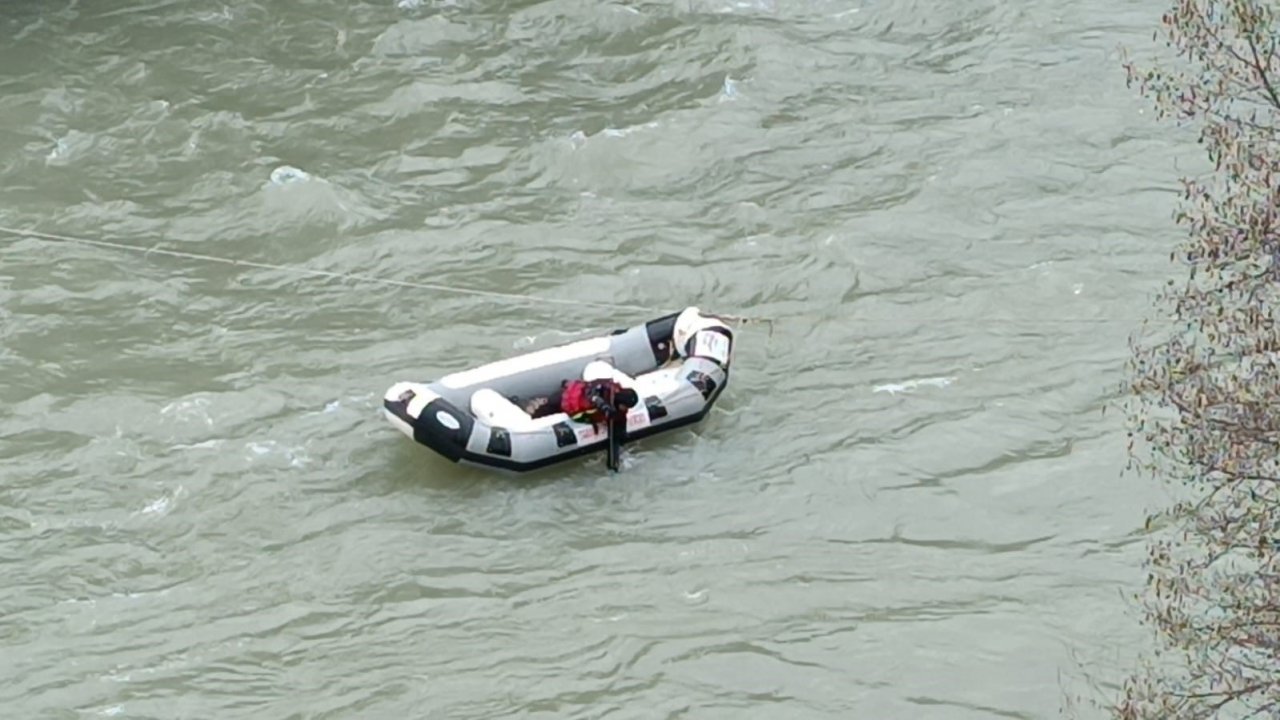 Tunceli’de kayıp gençlerden birinin daha cansız bedenine ulaşıldı