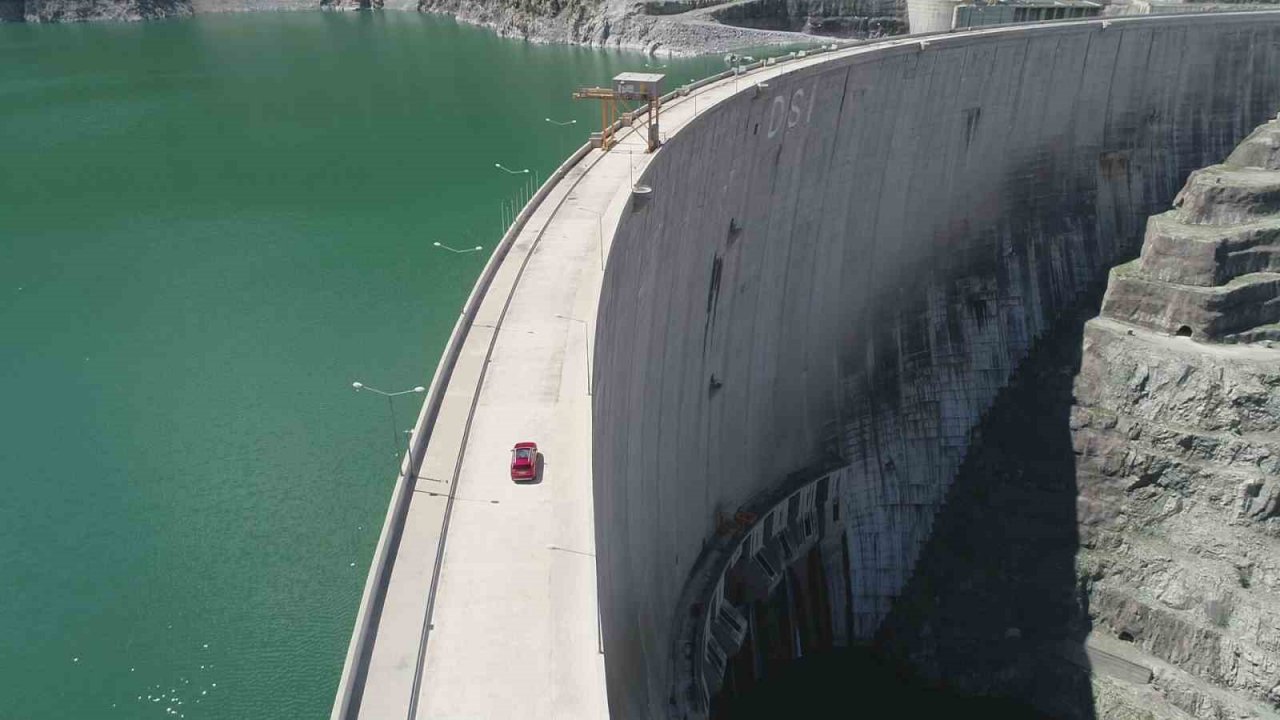 Türkiye’nin 2 dev eseri buluştu