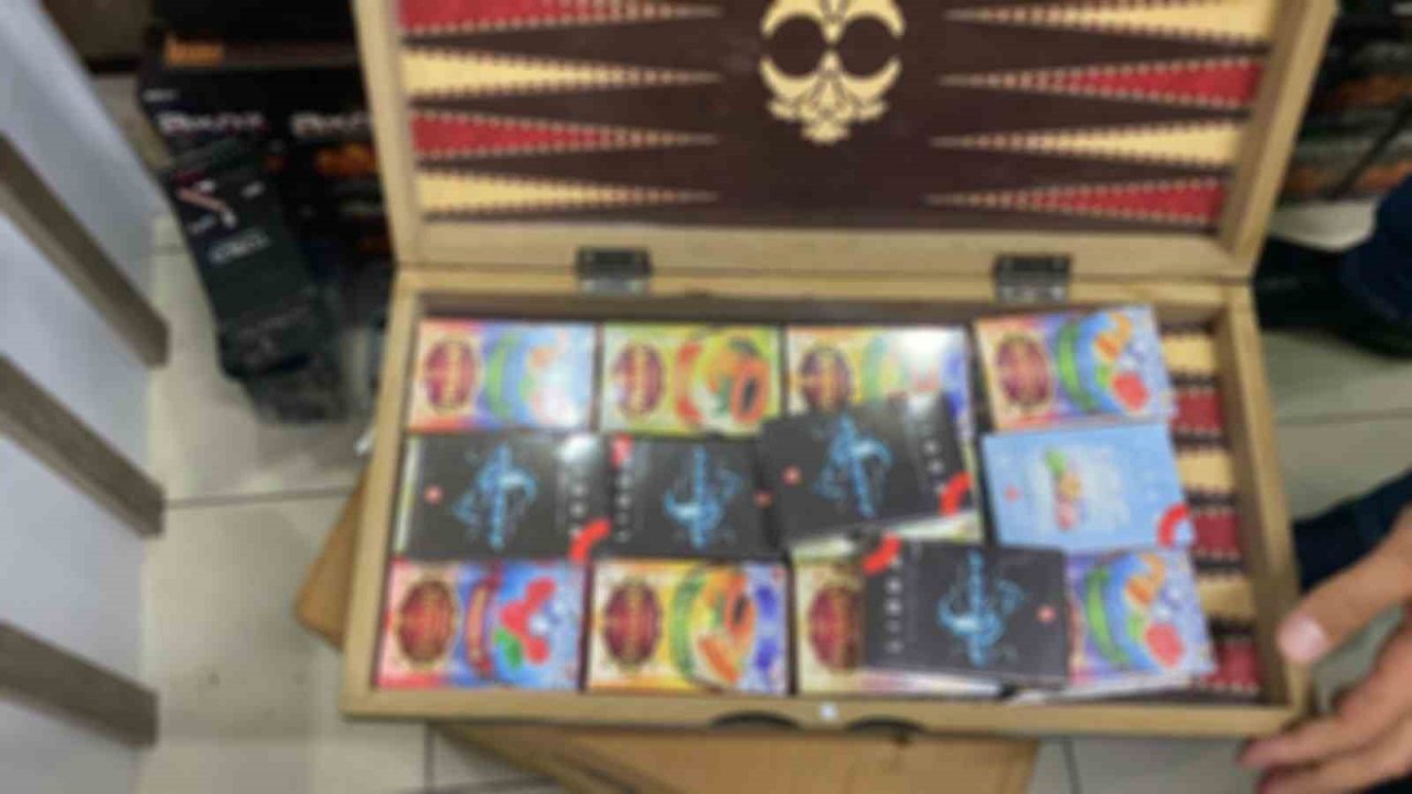 İstanbul’da tütün kaçakçılarına geniş çaplı operasyon