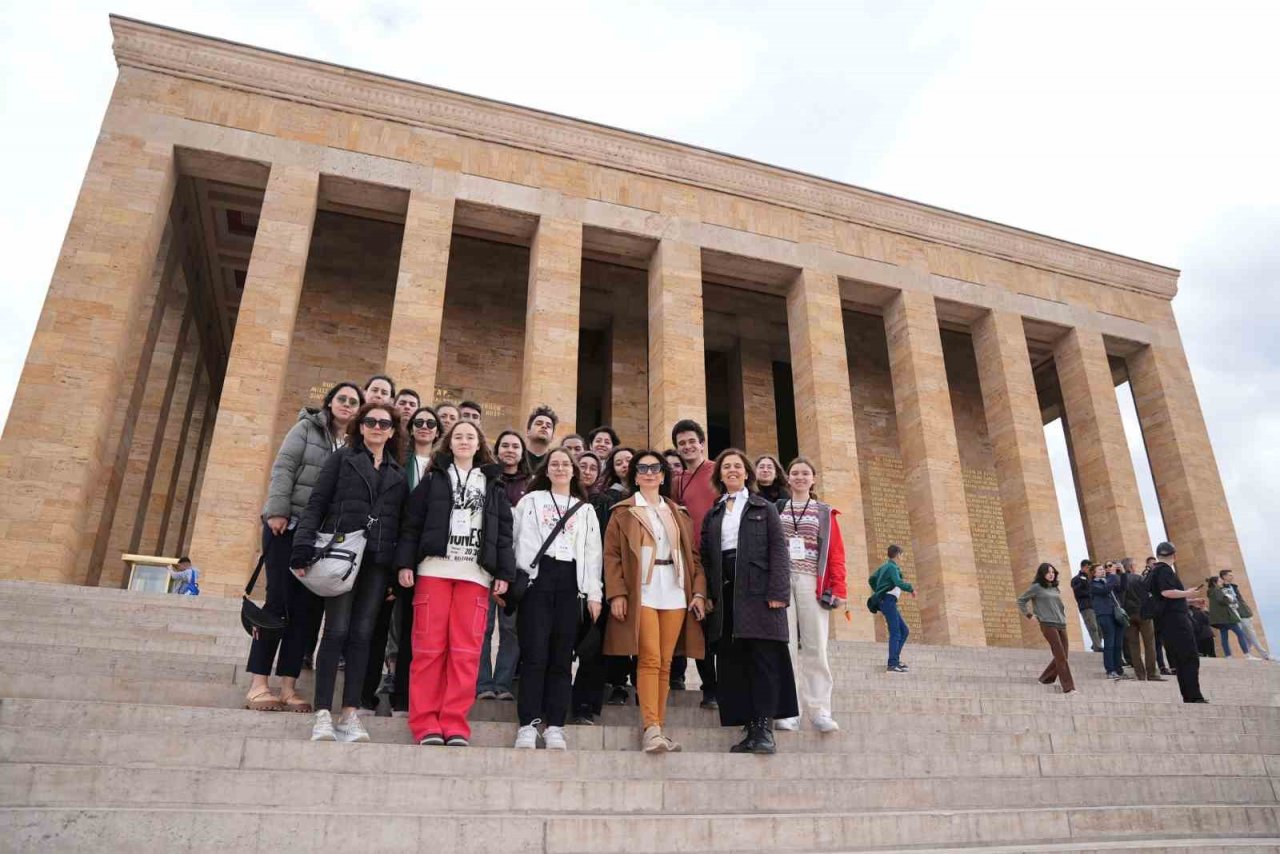 Liseli öğrencilere “Gönüllü turizmi” deneyimi