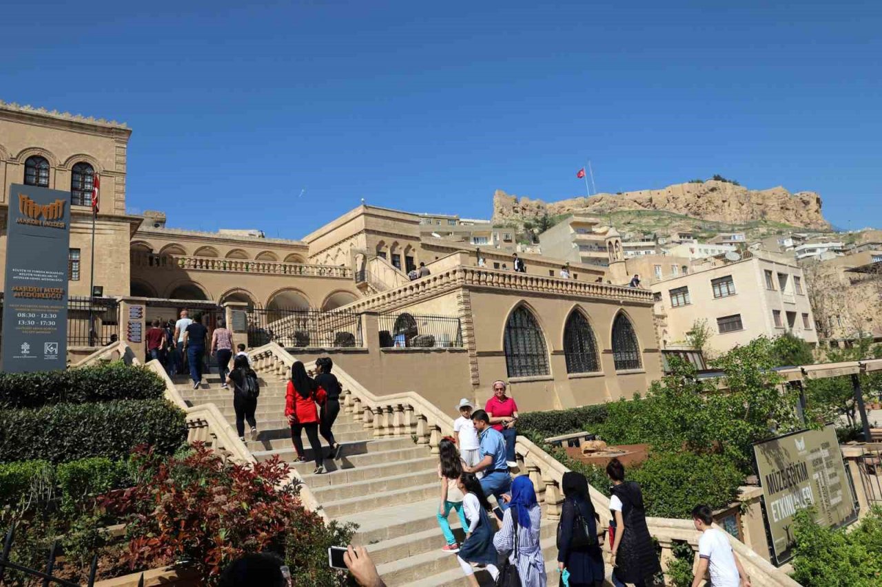 Mardin’de 2023’te hedef 1 milyon turist ağırlamak