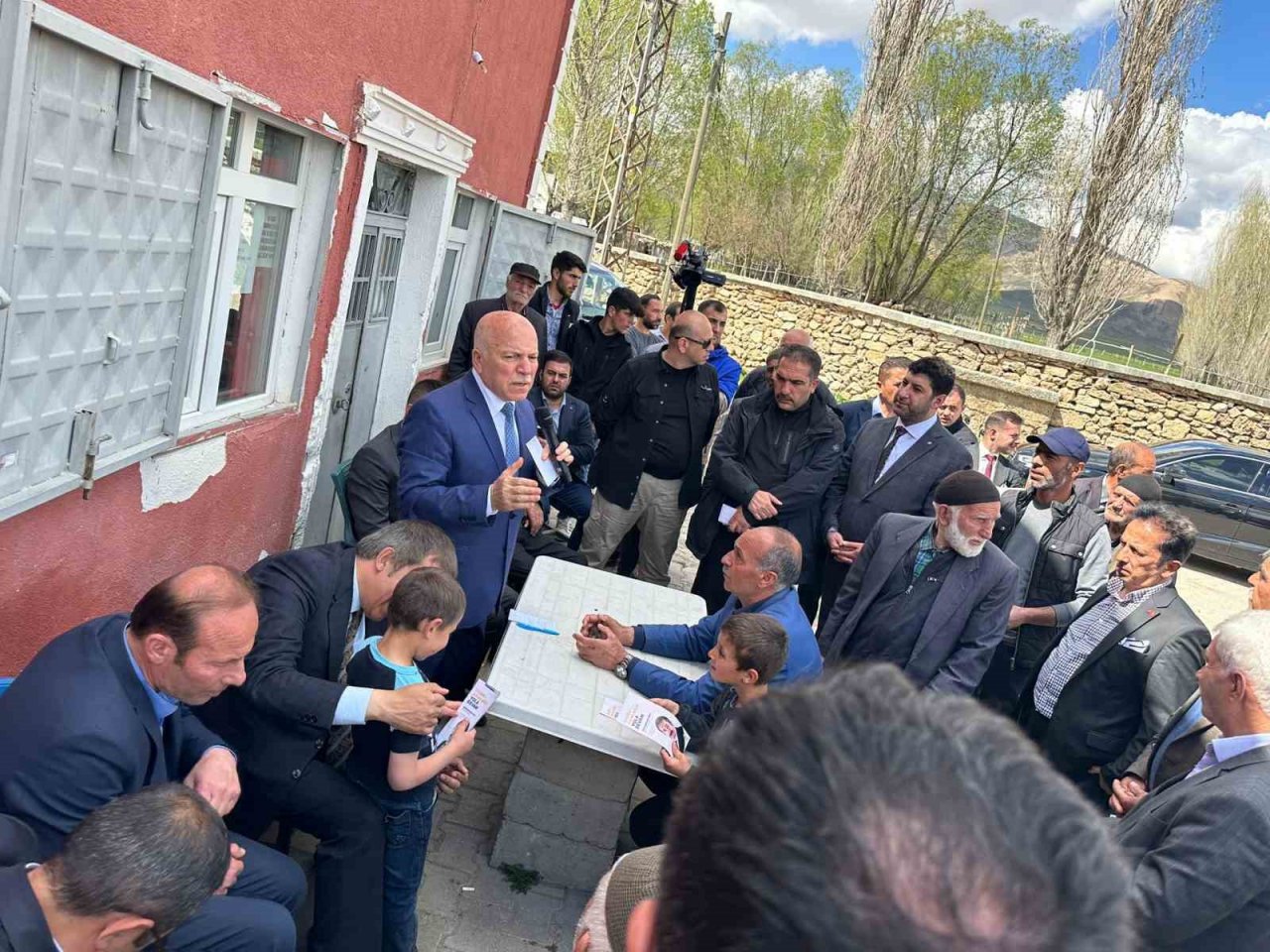 Fırat: Dış mihraklara fırsat vermeyeceğiz