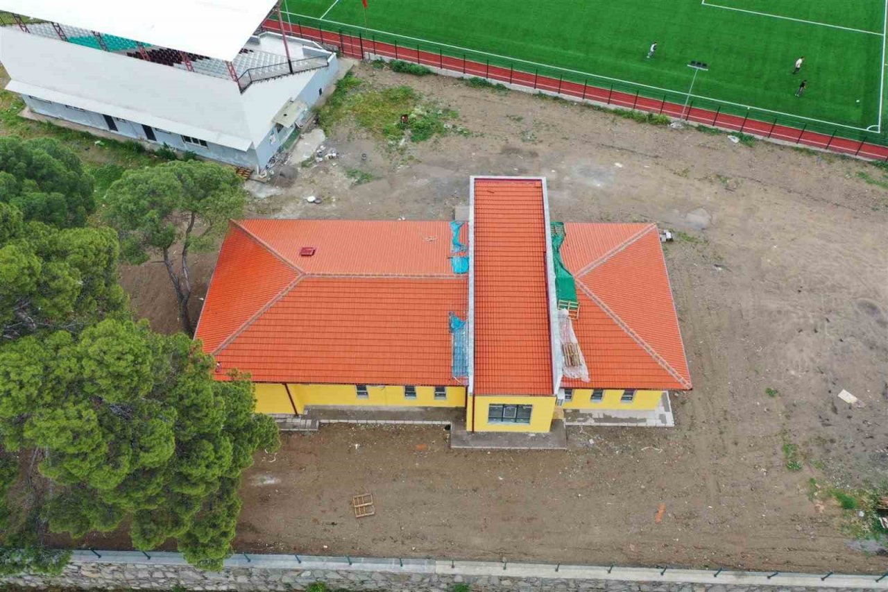 Yenipazar’a rengarenk gençlik merkezi