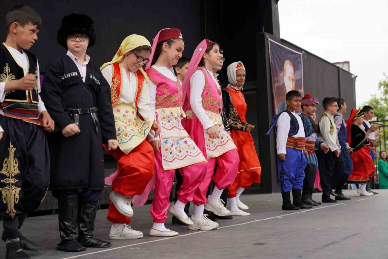 Aliağa’da hayatı paylaşmak için engel yok