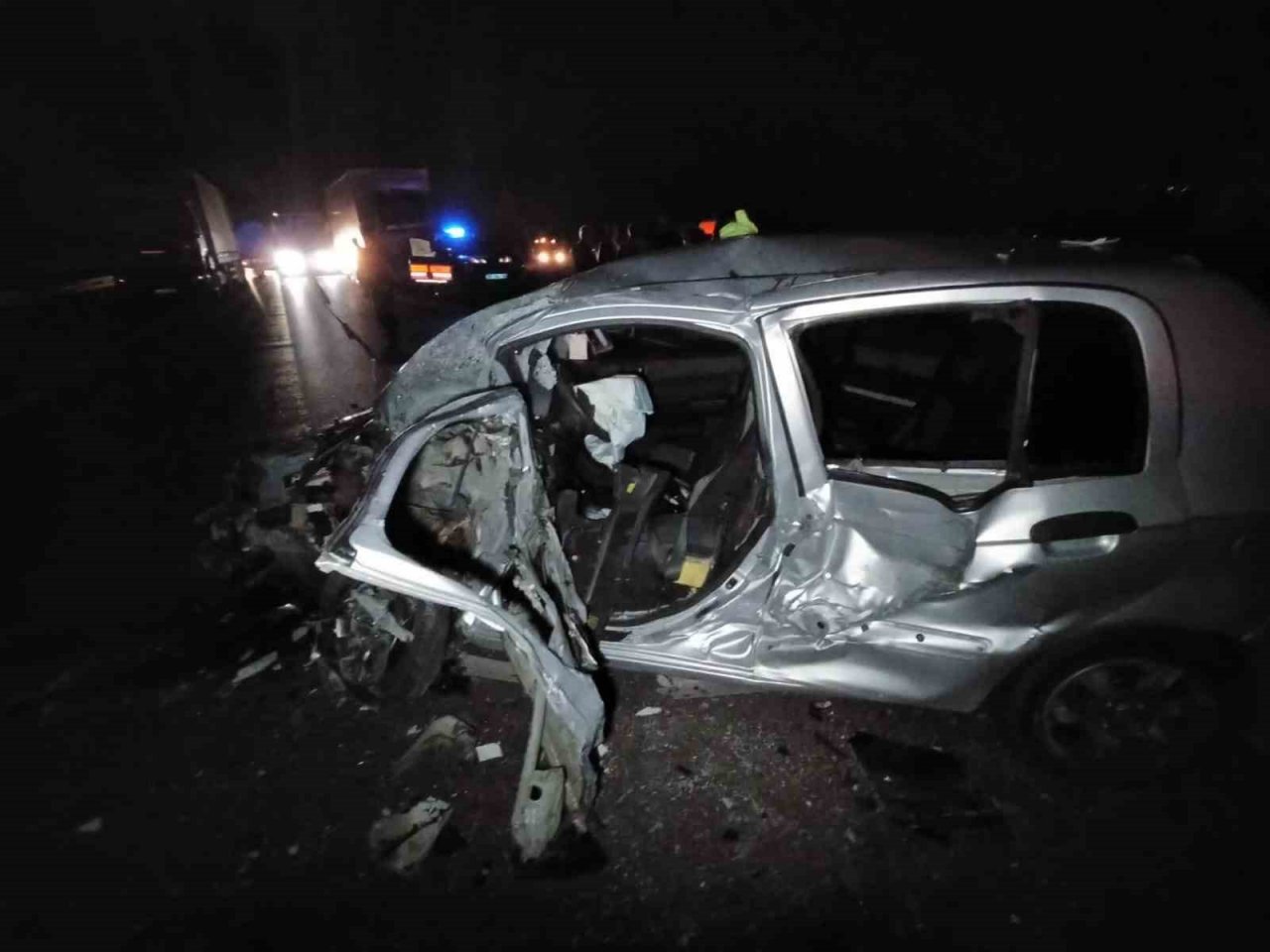 Buharkent’te 4 aracın karıştığı feci kaza: 2 ölü, 1 yaralı