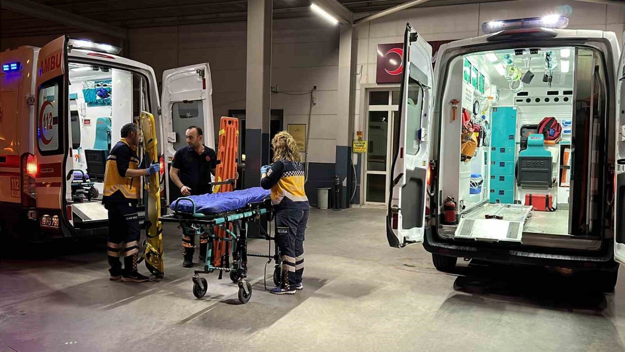 Buharkent’te 4 aracın karıştığı feci kaza: 2 ölü, 1 yaralı