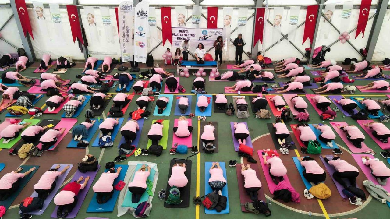 Büyükçekmeceliler ’Dünya Pilates Haftası’nı pilates yaparak kutladılar