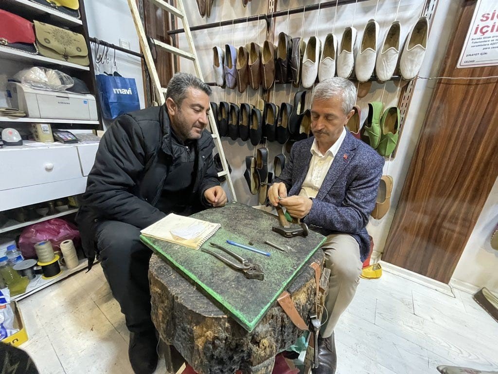 Başkan Tahmazoğlu vatandaşla iç içe