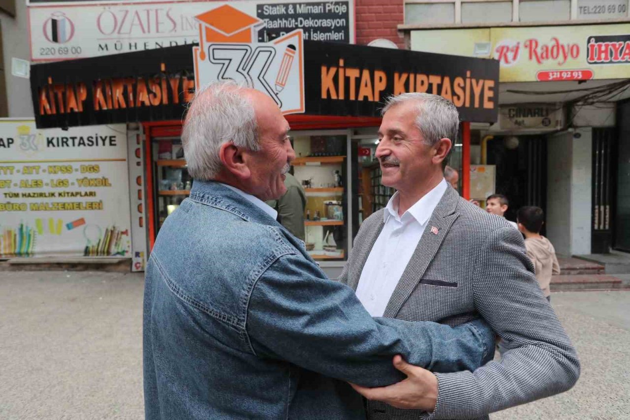 Başkan Tahmazoğlu vatandaşla iç içe