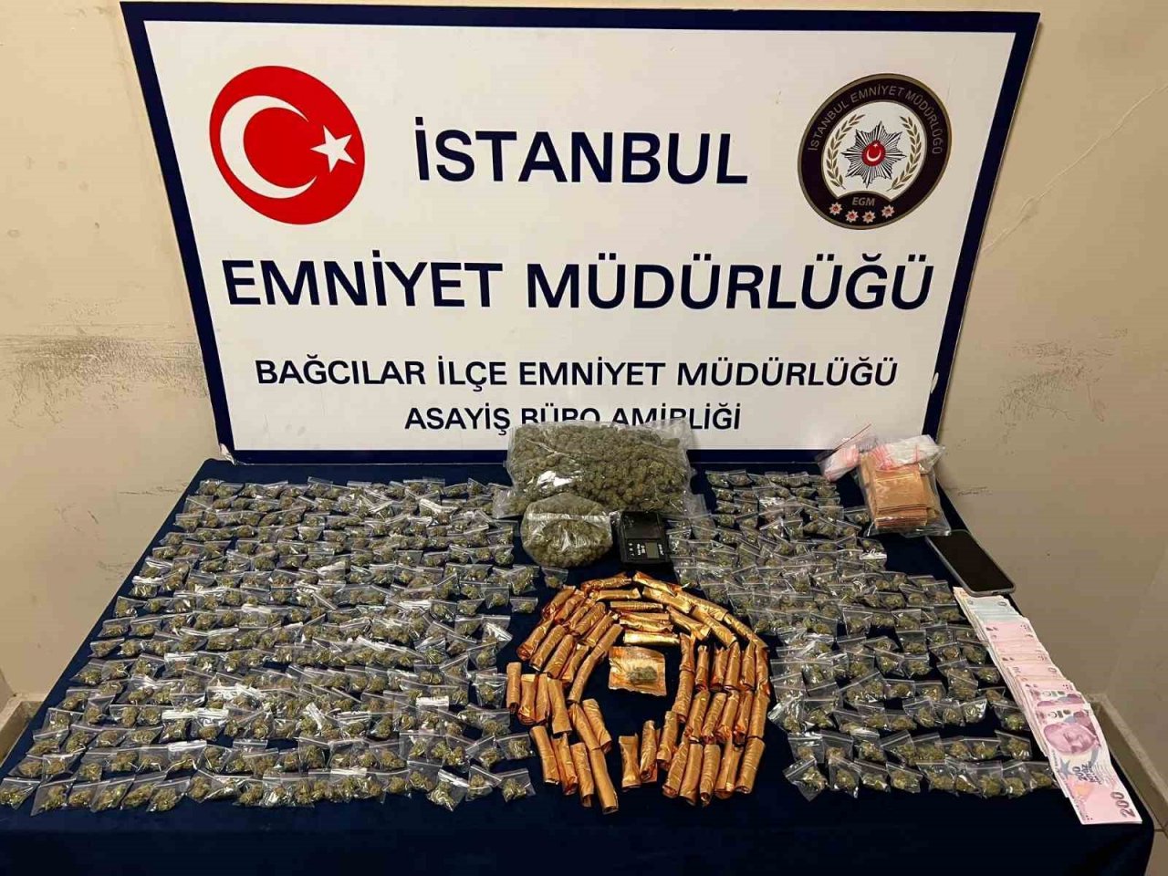 İstanbul’da şüphe üzerine durdurulan motosikletten uyuşturucu çıktı: Sürücü gözaltına alındı