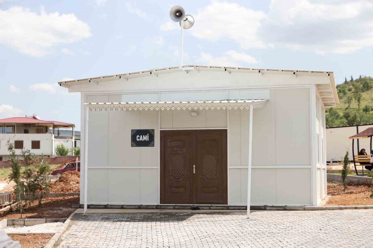 Bayrampaşa Belediyesi’nden 500 konutluk konteyner kent