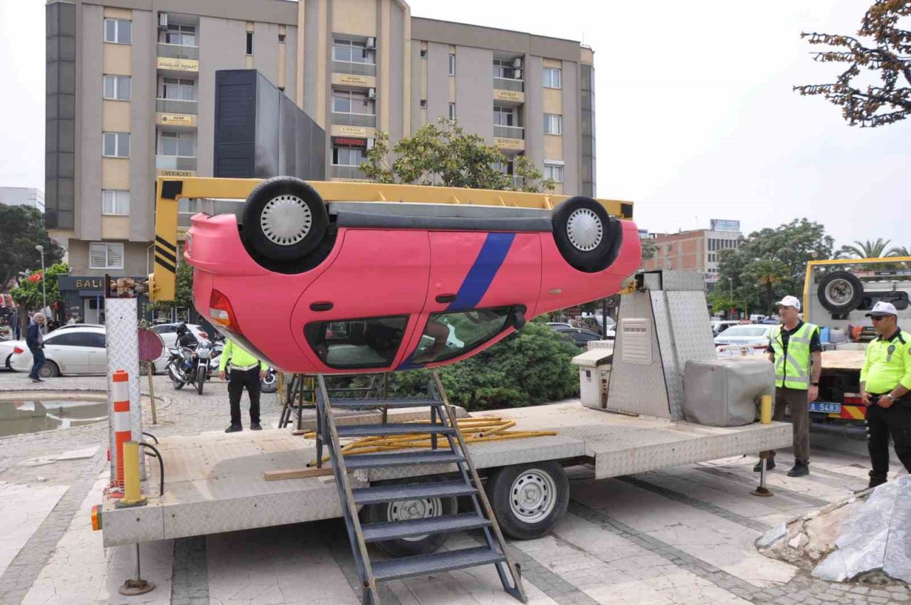 Salihli’de emniyet kemerinin önemi uygulamalı gösterildi