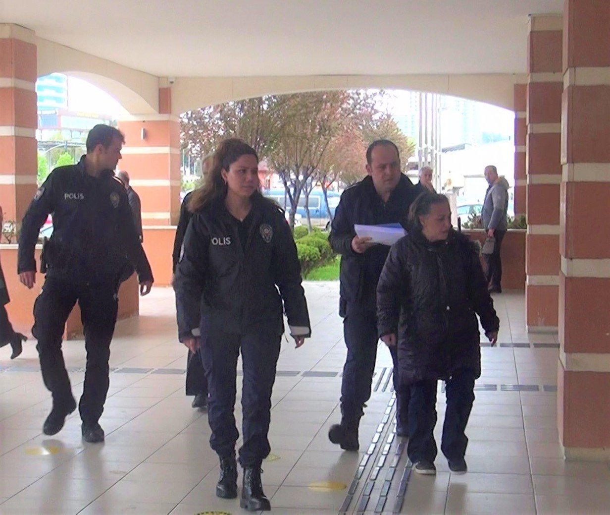 5 aylık Esmanur’un şüpheli ölümünün ardından gözaltına alınan anne adliyeye sevk edildi