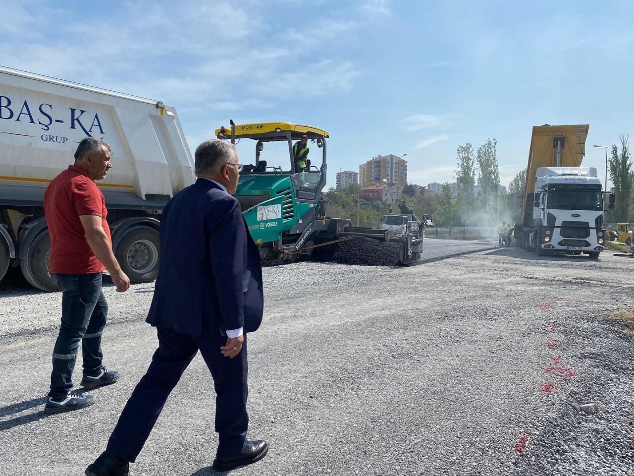 Başkan Büyükkılıç, 20 milyon TL’lik yol yapım çalışmalarını yerinde inceledi