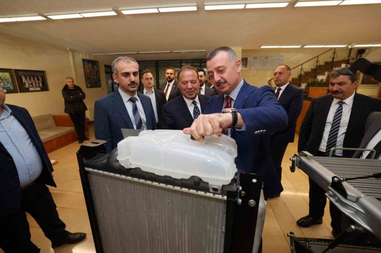 Başkan Büyükakın: "Başka bir ligin oyuncusu haline gelen sanayicimiz var"