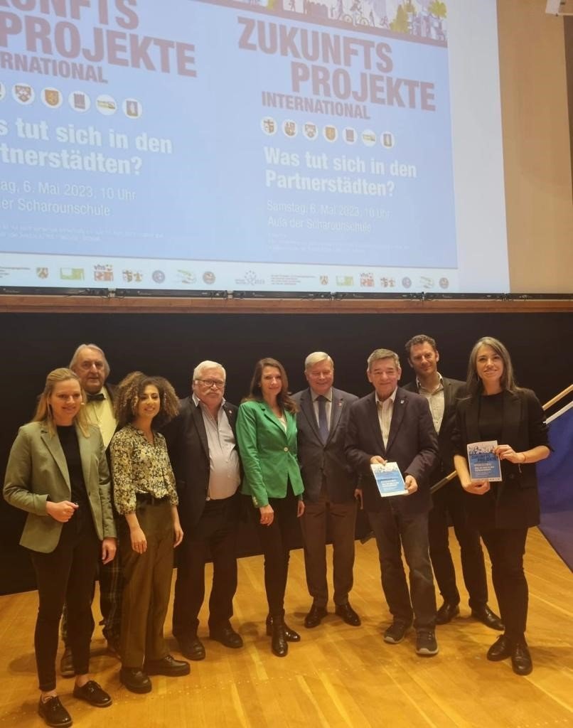 Kuşadası Belediyesi Marl’da dünyaya hizmet ve projelerini tanıttı