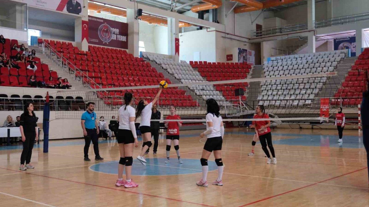 Mahalle ligi 135 sporcunun katılımıyla gerçekleşti