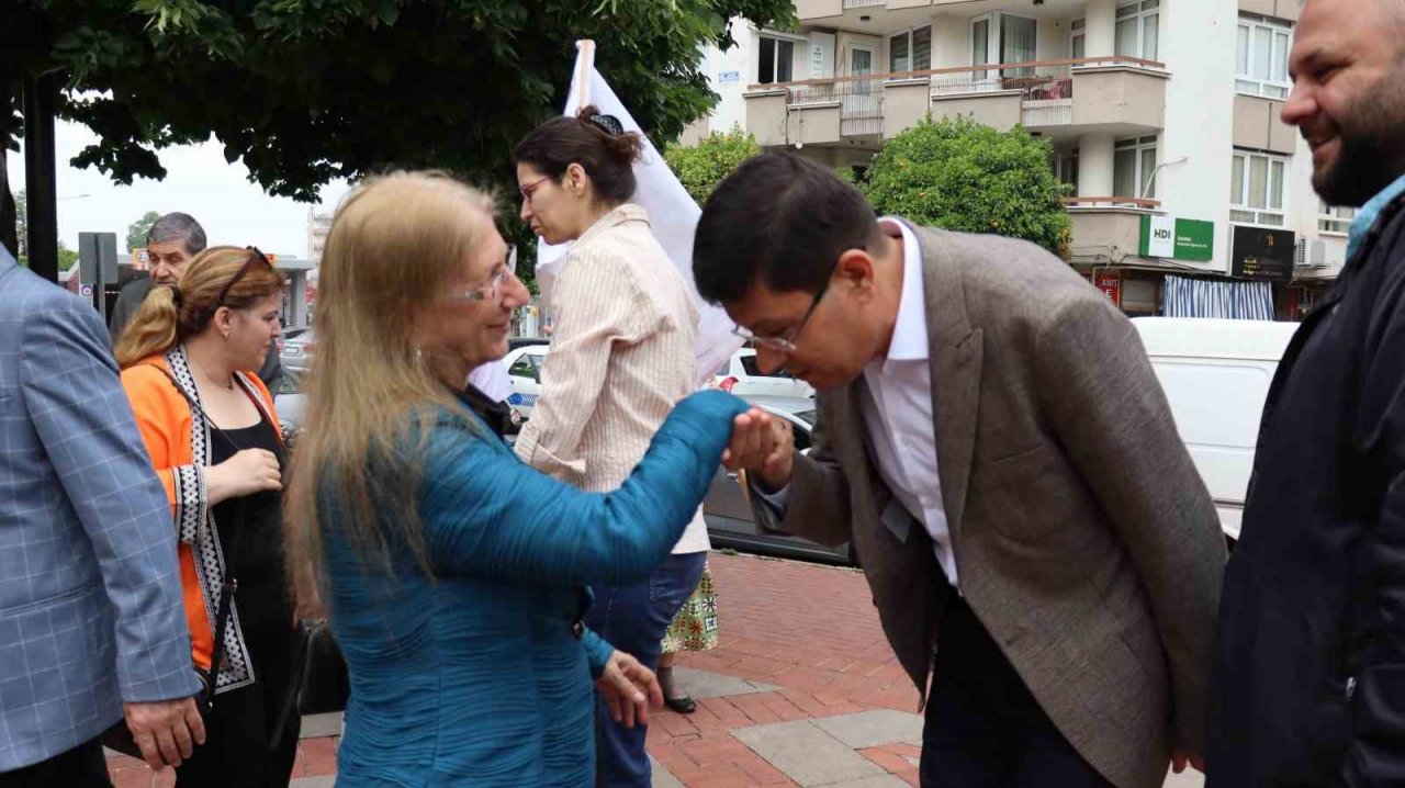 Başkan Özcan engellileri yalnız bırakmadı